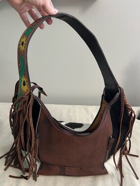 🤎🐄 American Darling Cowhide Fringe Western Hobo Bag 🌻🌵